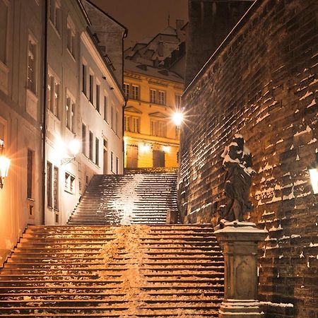 U Zlate Podkovy - At The Golden Horseshoe Prague Exterior photo