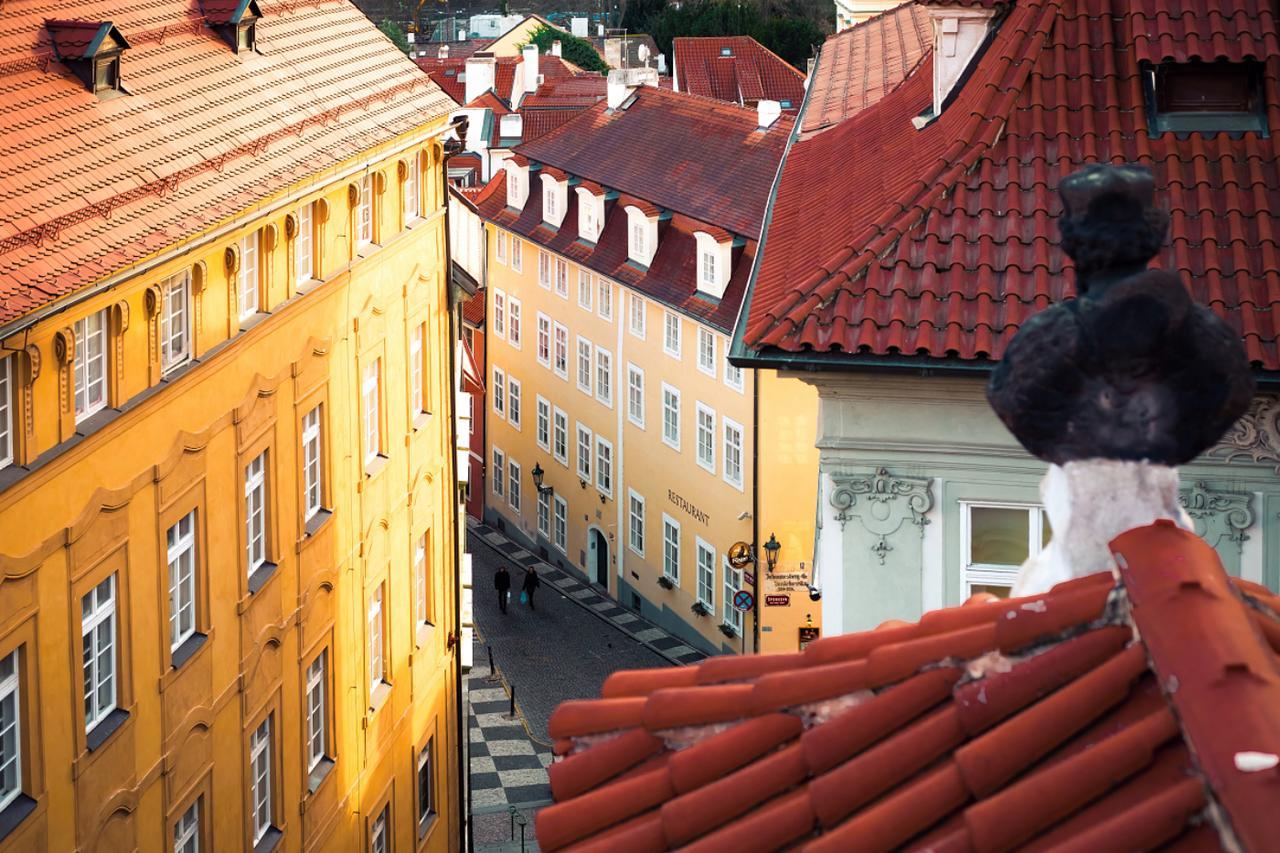U Zlate Podkovy - At The Golden Horseshoe Prague Exterior photo